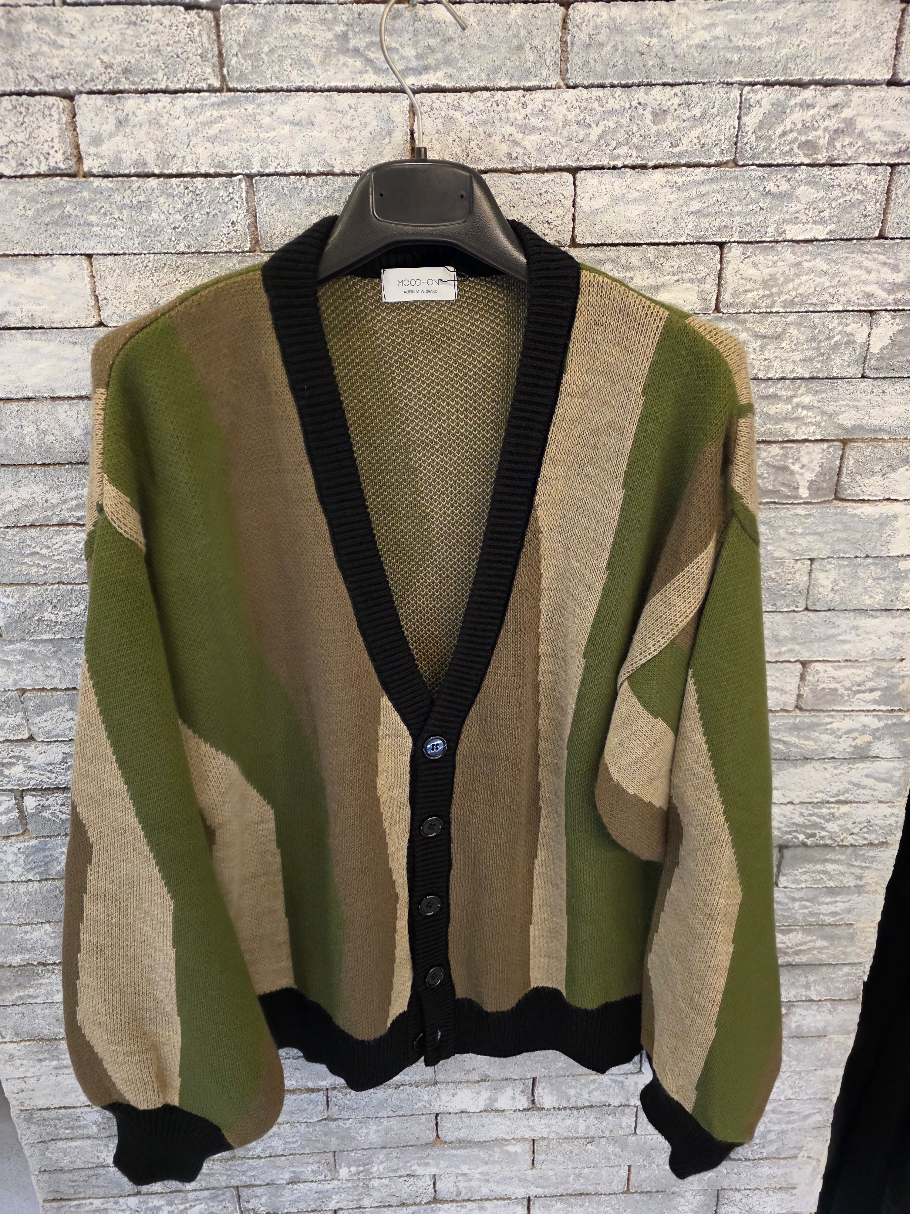Cardigan con trama