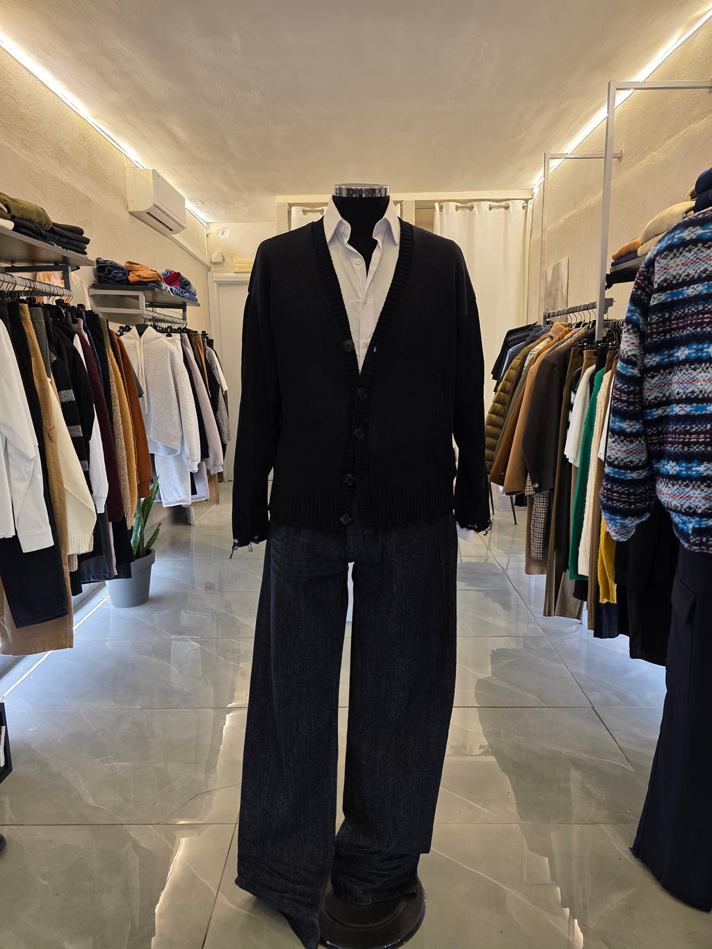 Cardigan con rotture