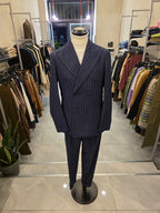 Abito gessato in lana