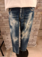 Jeans con rotture