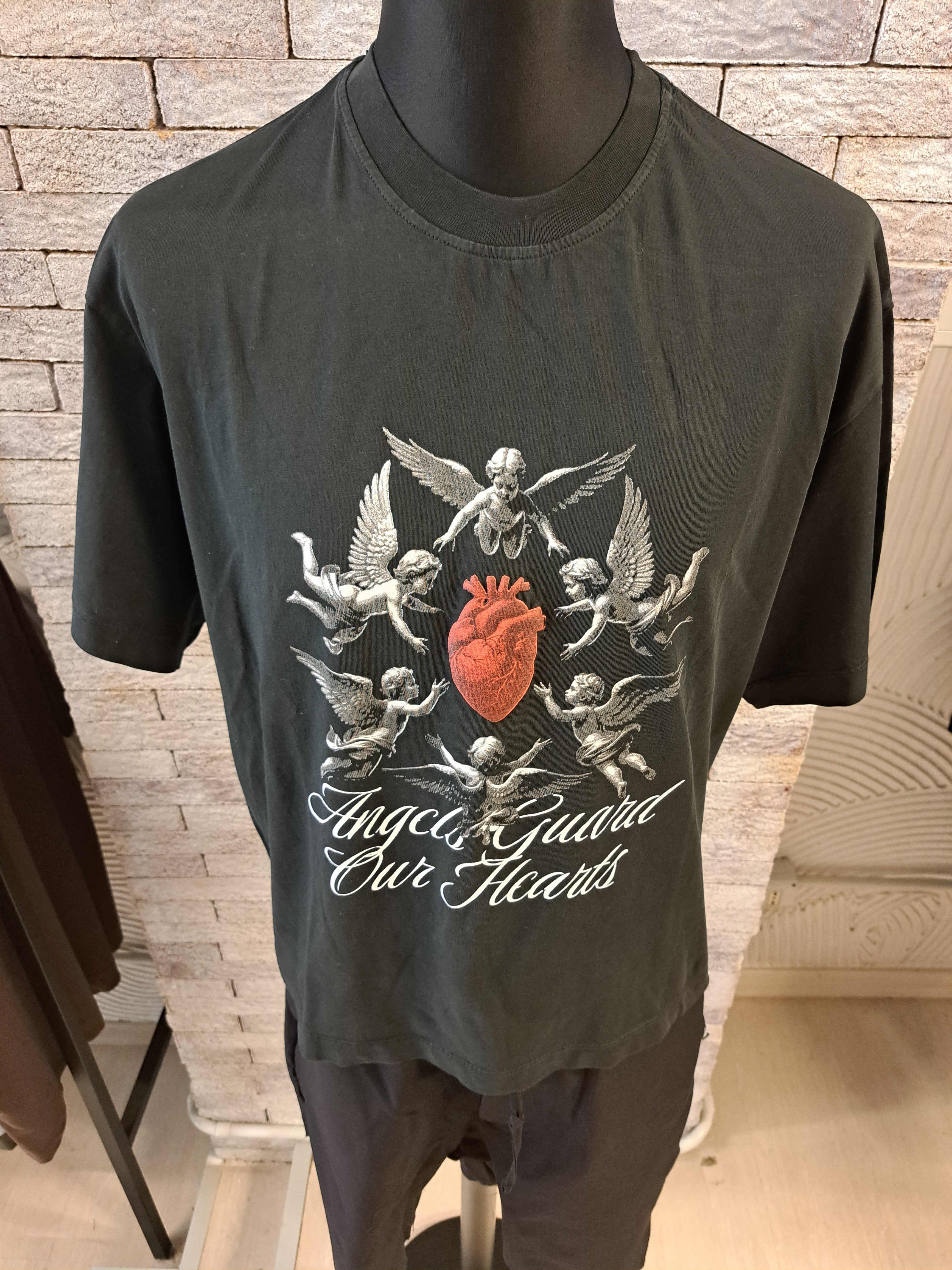 T-shirt black circus