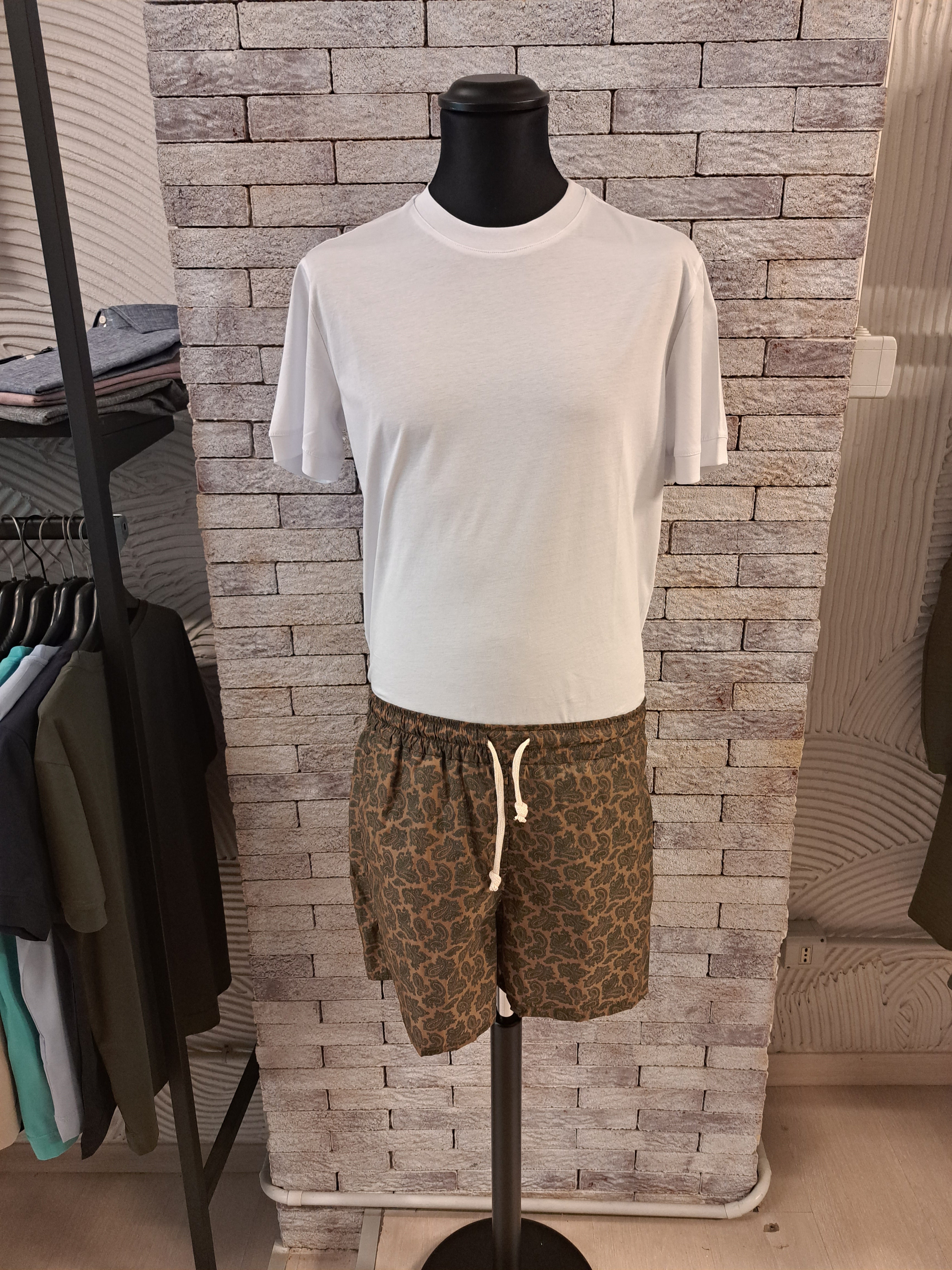 Costume black circus