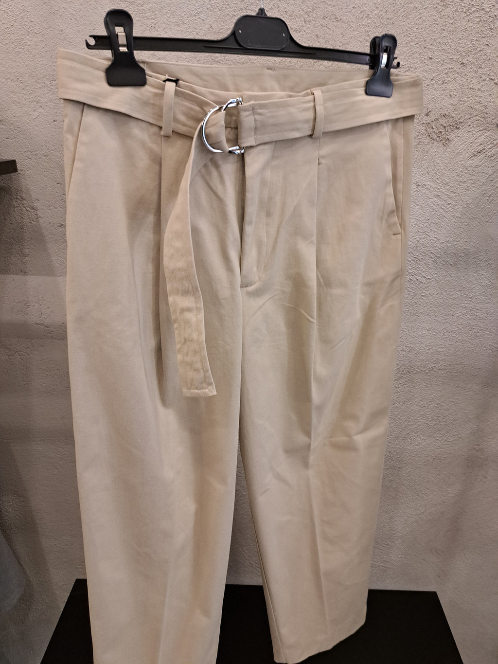 Pantalone con cintura