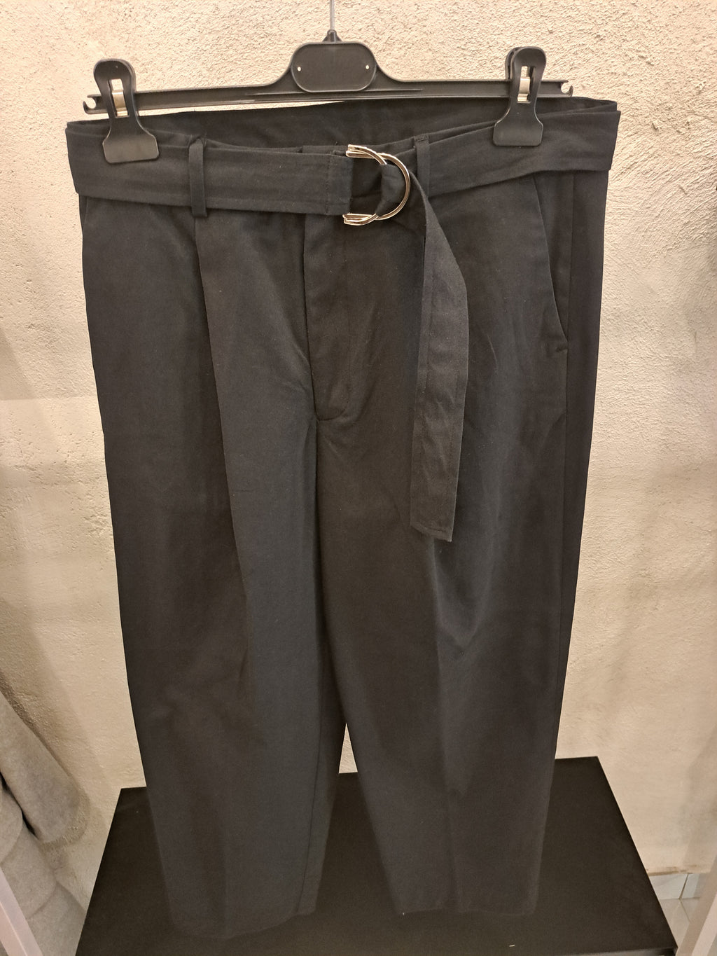 Pantalone con cintura