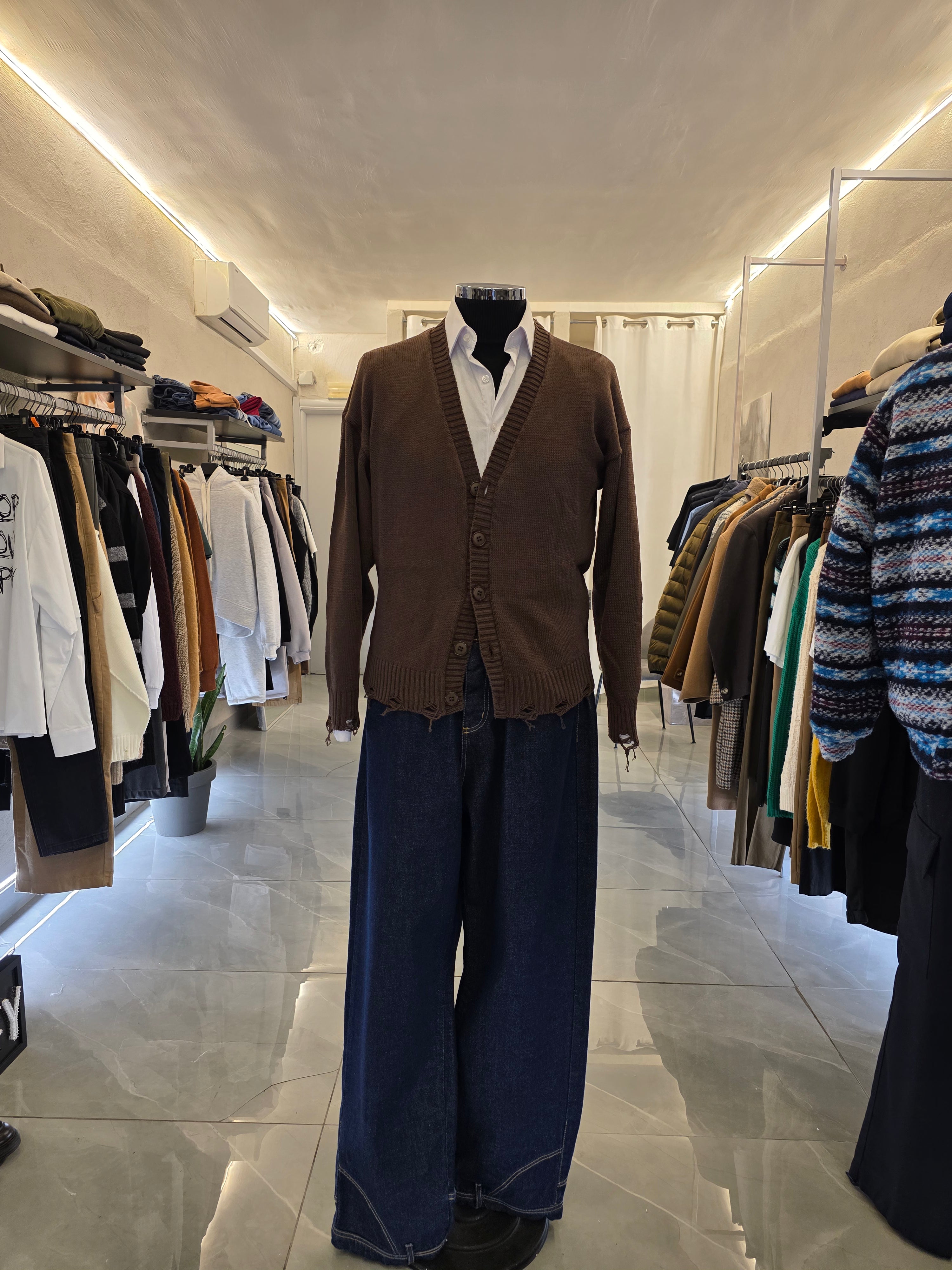 Cardigan con rotture