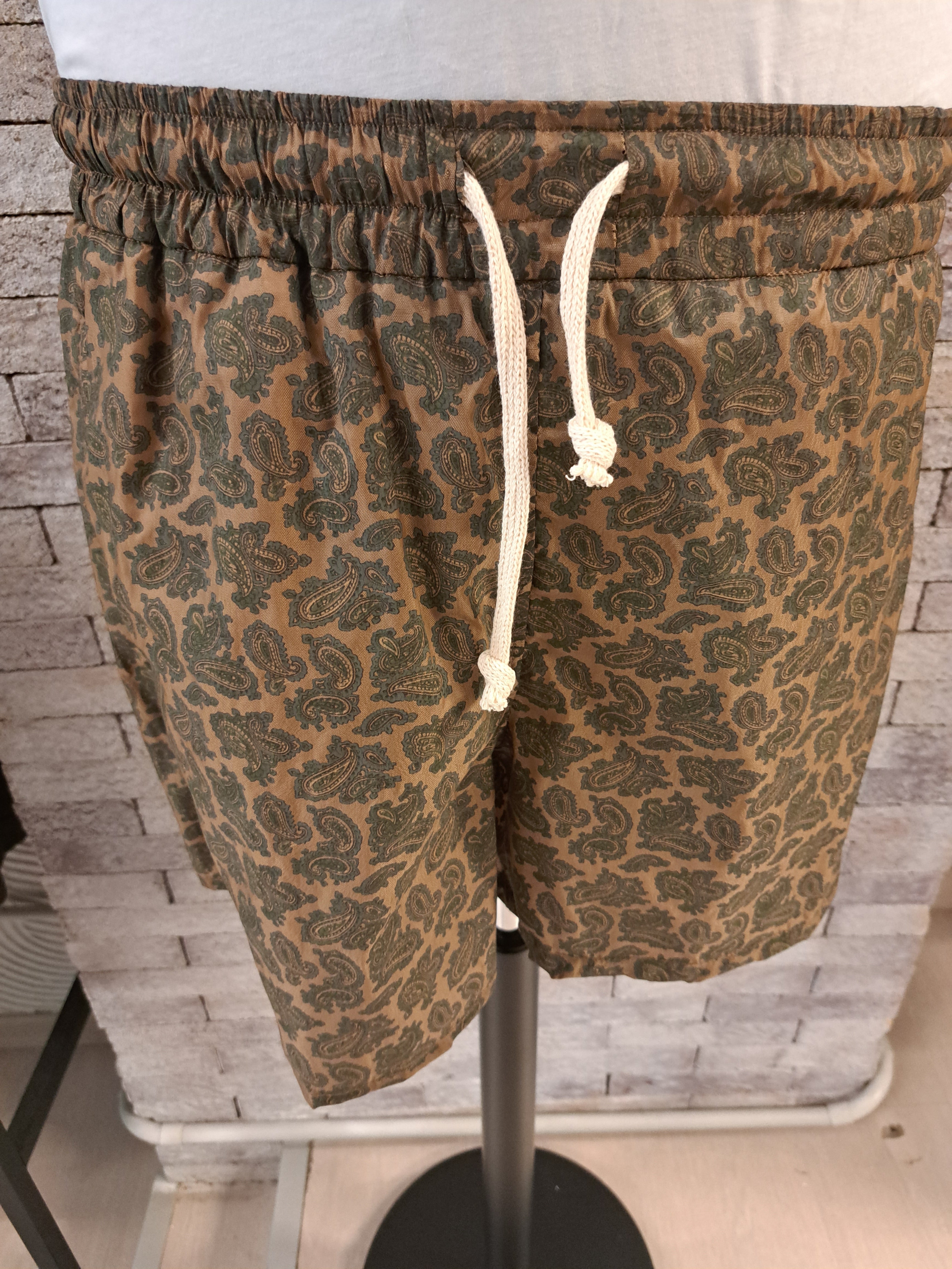 Costume black circus