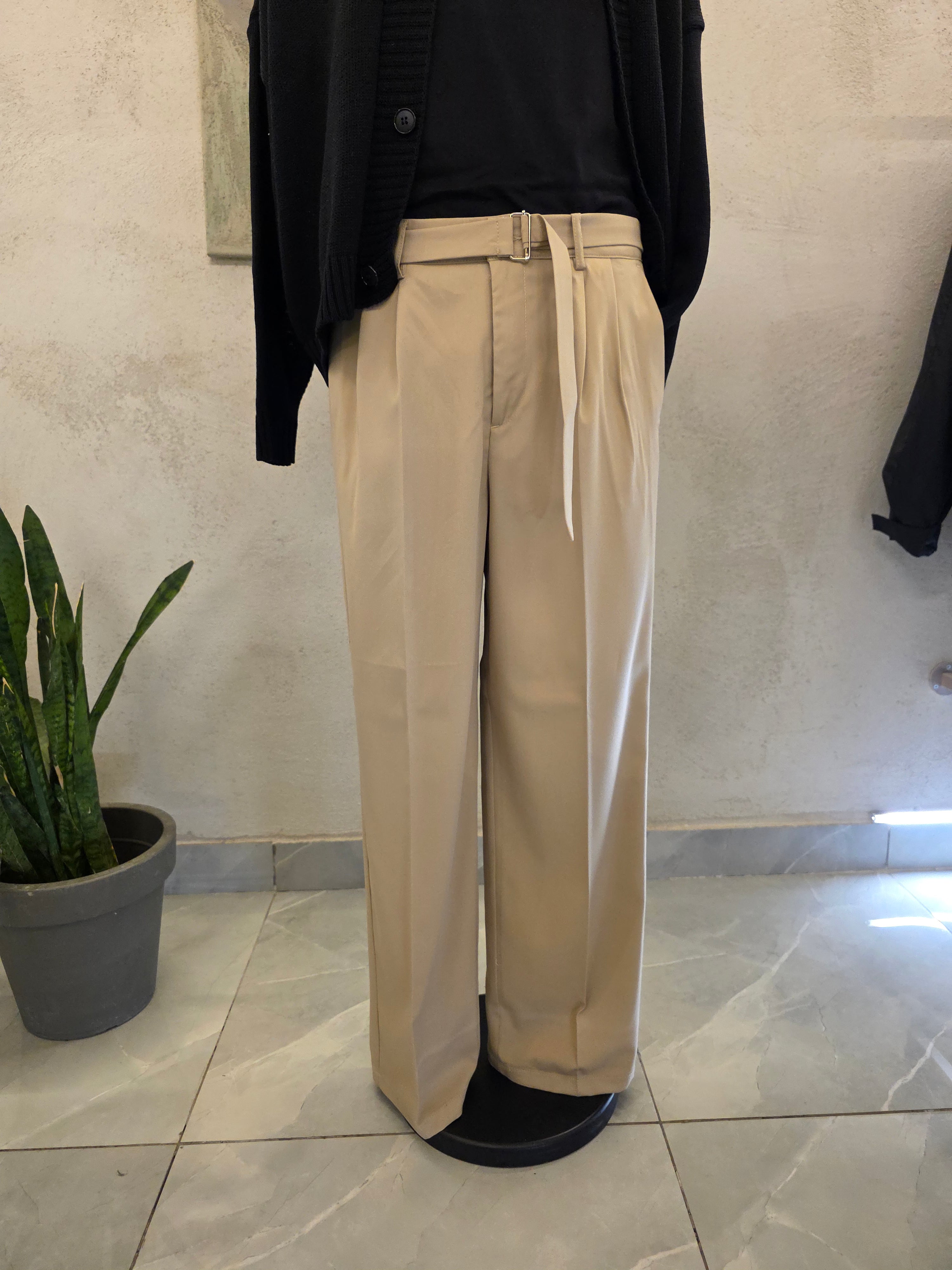 Pantalone con cintura